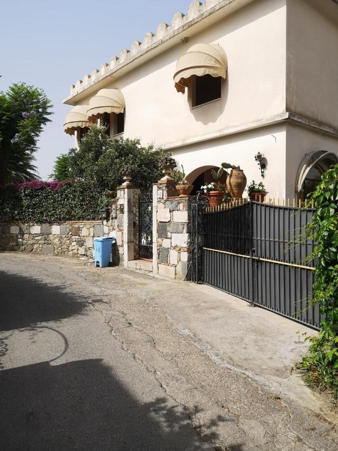 Villa Alkantara Taormina Exterior foto